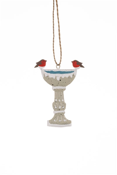 Shoeless joe Christmas Decoration - Robins on Bird Bath