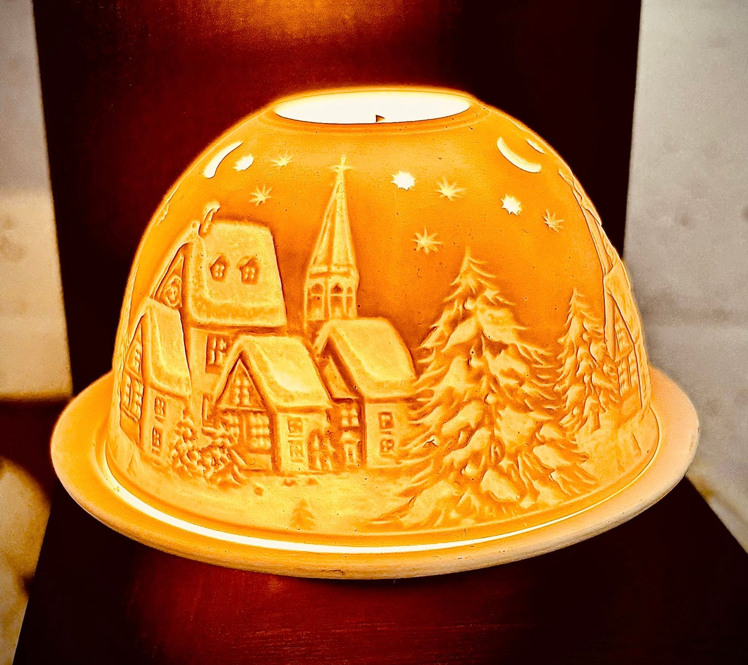 Hellmann Versand Authentic German Ceramic Tea Light Candle Dome - Choice of Designs All year and Christmas
