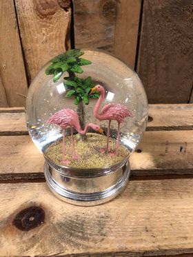 Beautiful flamingo snow globe