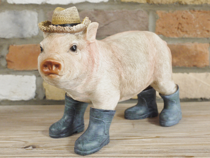 Country Pig in Wellies Indoor / Garden ornament