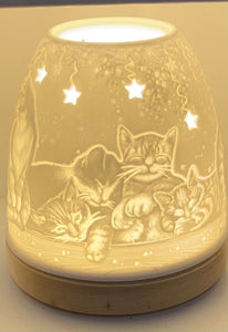 Cats Ceramic Tea Light Dome Candle Igloo with wooden base