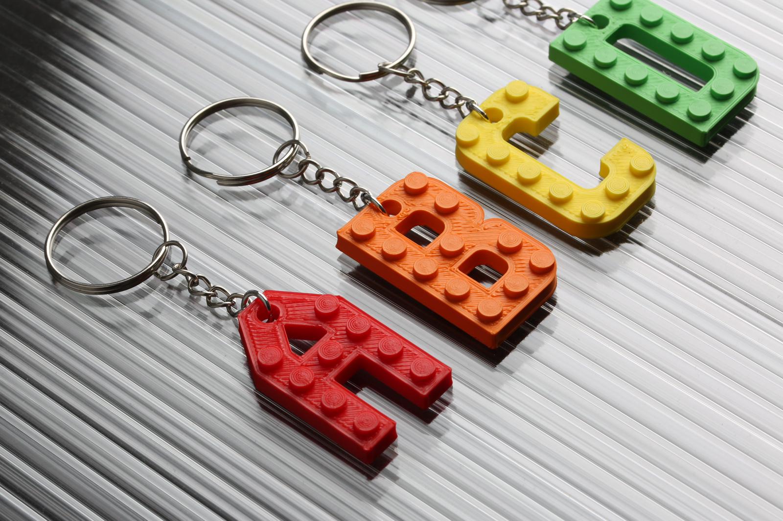 Lego Compatible alphabet keyring  Choice of colours and letter M-X (free postage)